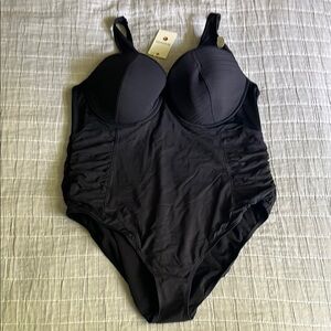 NWT Artesands Gorgeous Flattering Black Women's Swimsuit; size US 20; D/DD cup